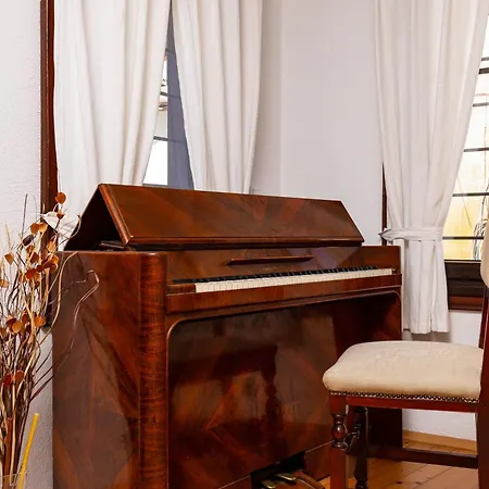 ゲストハウス The House With The Piano 4*