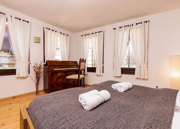 The House With The Piano Vendégház 4*