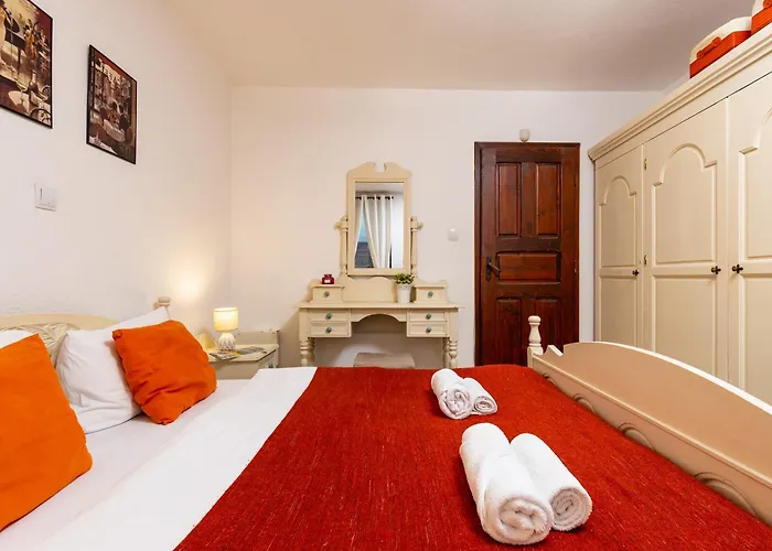 Vendégház The House With The Piano 4*