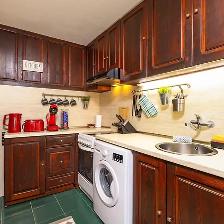 The House With The Piano 플로브디프