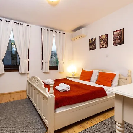 The House With The Piano 게스트하우스 4*