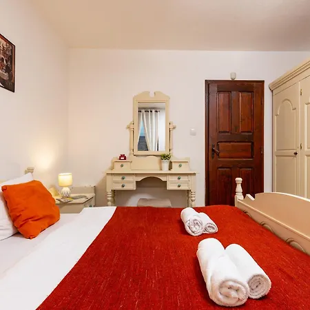 게스트하우스 The House With The Piano 4*