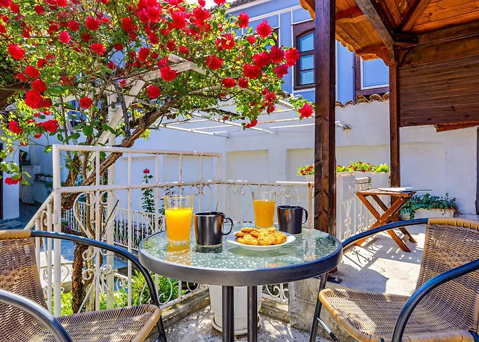 The House With The Piano 招待所 4*